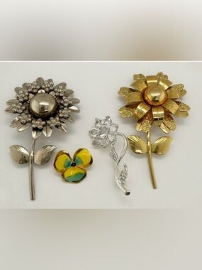 Vintage Estate Flower Brooch Pin lot gold & silver tone Rhinestone Enamel